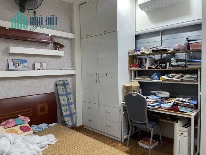 Nhà đẹp ở ngay phố Láng Hạ Đống Đa 36.5m2x5 tầng, ngõ rộng ôtô đỗ gần chỉ 6.8 tỷ.