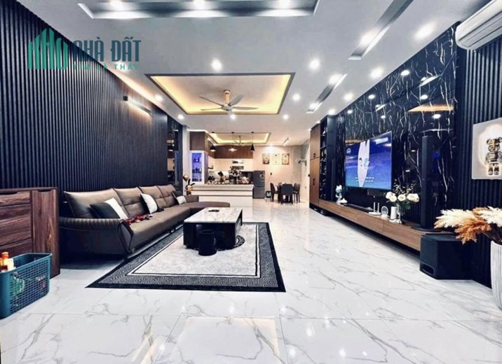 Bán Nhà 4,2 Tỷ Đông Ngạc, Từ Liêm, 40m2, 6 Tầng, Lô Góc Sát Ô Tô Tránh.0965283789