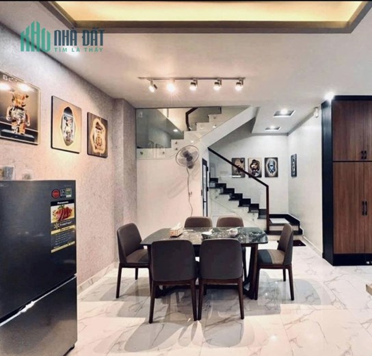 Bán Nhà 4,2 Tỷ Đông Ngạc, Từ Liêm, 40m2, 6 Tầng, Lô Góc Sát Ô Tô Tránh.0965283789