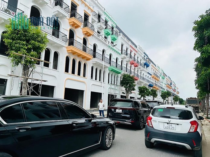 Siêu Phẩm Shophouse Trung tâm tp Vĩnh Yên chỉ 2,6tỷ/căn. Nhận nhà luôn. Sổ đỏ trao tay