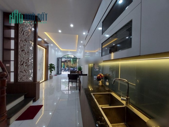 THÚY VÂN !! Cho thuê nhà Khương Hạ  TX 40mx5T 5PN xin xò phun nội thất hơn 10 tr thật 100%
