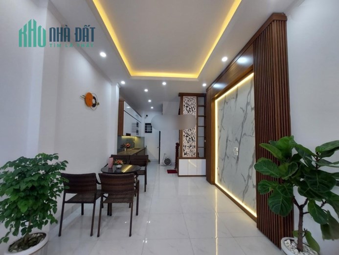 THÚY VÂN !! Cho thuê nhà Khương Hạ  TX 40mx5T 5PN xin xò phun nội thất hơn 10 tr thật 100%