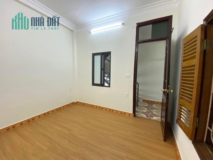 KIM GIANG, TOÀN SỐ 4, Ở NGAY

49m x 4 tầng, giá 4,15 tỷ
