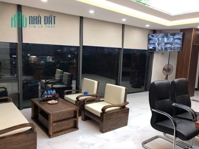 Bán tòa nhà mặt Phố Triệu Việt Vương Hai Bà Trưng 193m2x9 tầng thang máy, mặt tiền 8m, dòng tiền