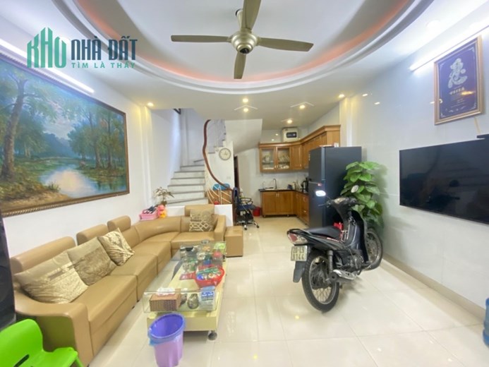 THANH XUÂN, 2 THOÁNG, Ở NGAY
32m x 5 tầng, mt 4,5 giá 3,95 tỷ
