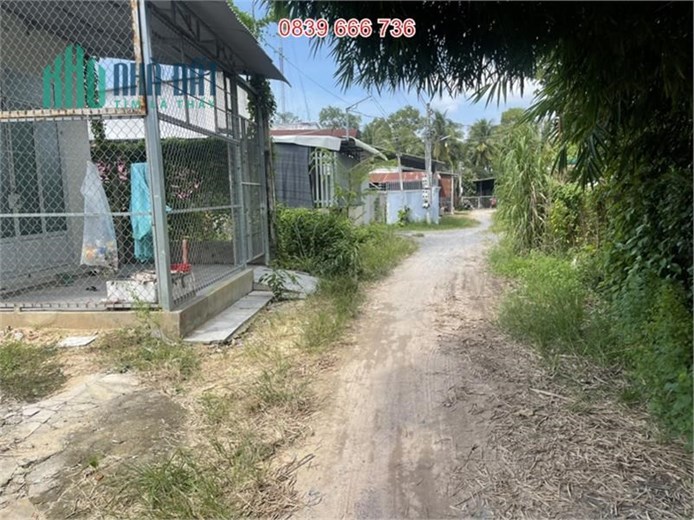 Nằm Trong Khu Dân Cư Sầm Uất - 2 Lô Đất Phường Long Thành Trung Đợt Giá Ưu Đãi