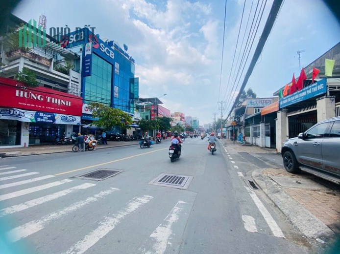 Bán Nhà Mặt tiền đường Kha Vạn Cân, P. Linh Đông, dt 180m2 giá 19 tỷ TL