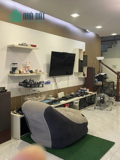 Bán Căn Biệt Thự Sân Vườn Ngõ 409 An Dương Vương 145m2 x 5 tầng, 6 phòng ngủ, gara ô tô riêng biệt,