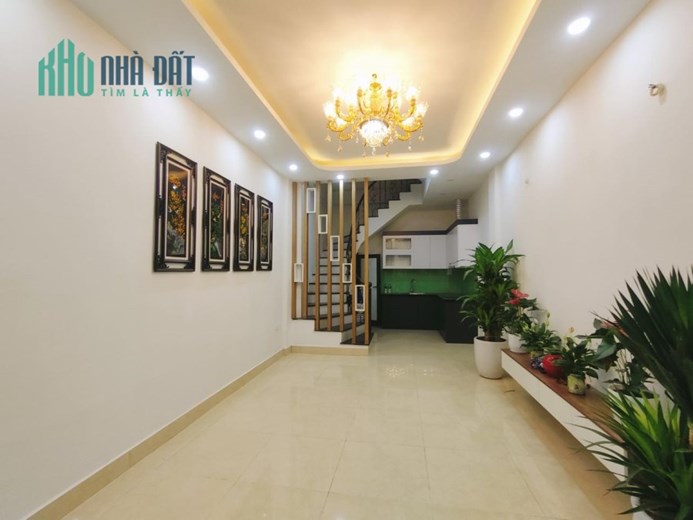 BÁN NHÀ ĐẸP 5 TẦNG NGUYỄN KHANG CẦU GIẤY HÓT HÍT CHUẨN CÁCH PHỐ 6M CHỈ 4,6 TỶ