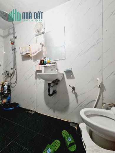 Bán TT Lò Đúc(Thọ Lão)- chưa đến 2 tỉ- sdtt 70m2, 2 tầng- ô tô đỗ cửa-nhà đẹp ở luôn- trung tâm HN