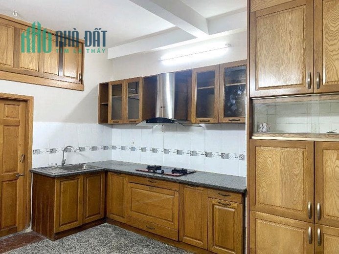 Bán Gấp Căn Nhà HXH Trần Đình Xu, Phường Nguyễn Cư Trinh, Quận 1