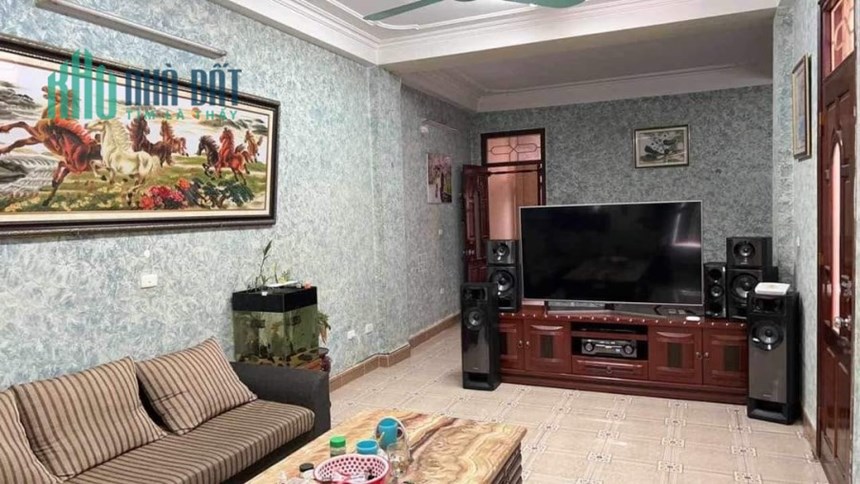 Bán nhà mặt phố Đường Láng Đống Đa 74m2x5 tầng, mặt tiền 7.1m, kinh doanh, dòng tiền 30 triệu/tháng