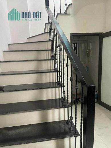 Siêu phẩm, nhà mặt phố La Thành, mặt tiền 7m, kinh doanh đỉnh, chỉ 7.3 tỷ