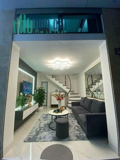 NHÀ PHỐ XÃ ĐÀN QUẬN ĐỐNG ĐA DT:20M2 5 TẦNG 3 P NGỦ GIÁ: 2.75 TỶ CHỦ ĐỂ LẠI TOÀN BỘ FUN NỘI THẤT