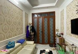LÔ GÓC - 3 NGỦ - MỚI ĐẸP - GẦN OTO,
,CHÍNH CHỦ CẦN BÁN NHÀ ĐẸP Ở QUỐC TỬ GIÁM
DT 23/25m. 4 tầng.