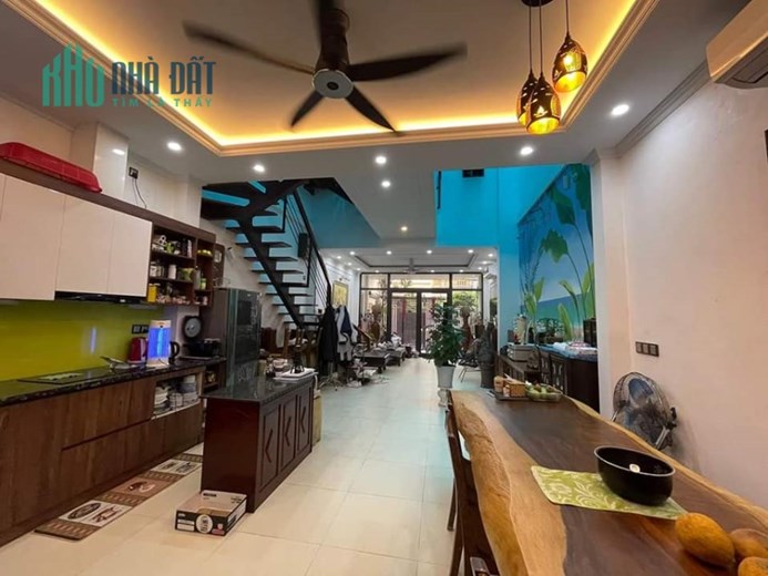 Bán Nhà Phường Thạch Bàn, Hai Mặt Thoáng, Ôtô Vào Nhà, 72m2, 4 Tầng, Nhỉnh 5 Tỷ.