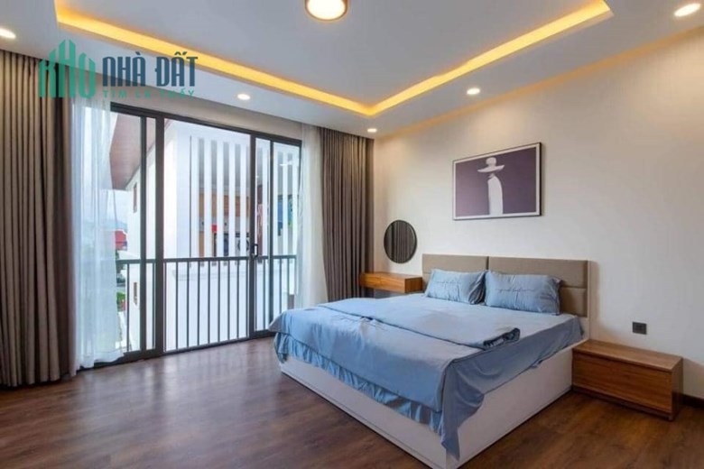 Gia Đình Cần Bán Nhà Phường Thạch Bàn, Ôtô Vào Nhà, 55m2, Mặt Tiền 4m, Nhỉnh 4,3 Tỷ.