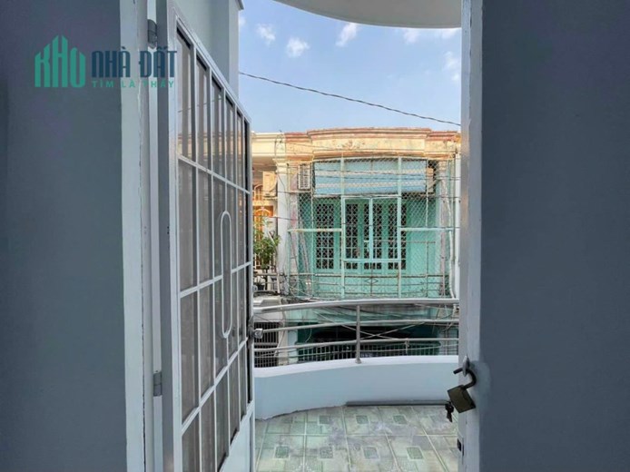 Bán nhà 3 Tầng - 25m2 Công nhận - 2.5  tỷ - 
Hẻm 3 Gác Đua, P14, Gò Vấp