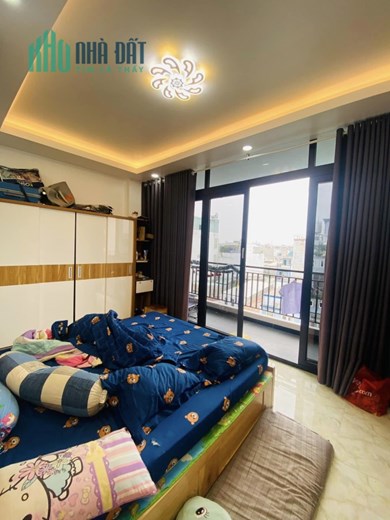 NHÀ XÂY 7 TẦNG - NGANG 5.5M BỀ THẾ - VỊ TRÍ VỪA Ở VỪA KINH DOANH TỐT