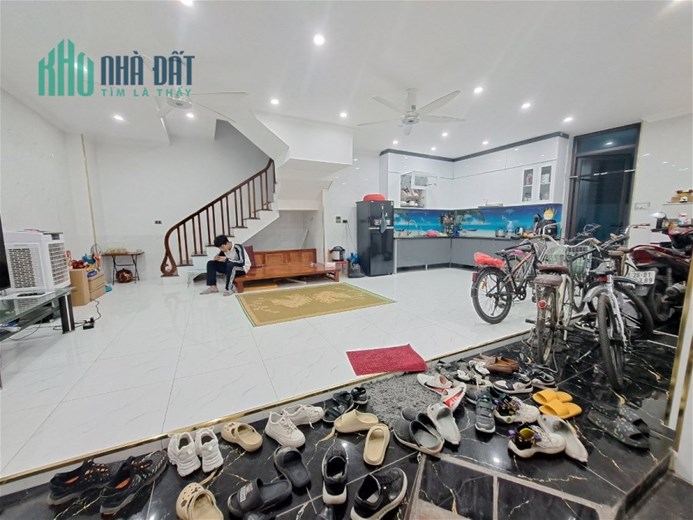 CỰC HIẾM QUẬN THANH XU N, VÀO Ở LUÔN, DT60M2X5T, MT6.6M, CHỈ 5.9TỶ