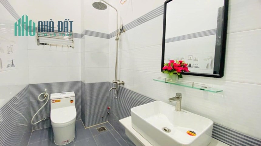 BÁN NHÀ ĐẸP 3 TẦNG VĨNH ĐIỀM TRUNG THUỘC XÃ VĨNH HIỆP