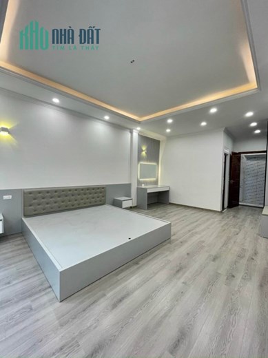 BÁN NHÀ ĐẸP PHÂN LÔ ĐÓN TẾT ÔT0 TRÁNH HOÀNG VĂN THÁI - THANH XUÂN  45M THANG MÁY CHỈ NHỈNH 12 TỶ