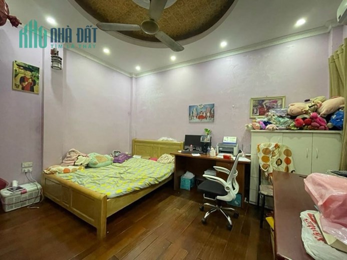 Bán nhà phố Phùng Chí Kiên - TT Cầu Giấy - 79m x MT 3.8m x 4T Dân xây - Ô tô - KD