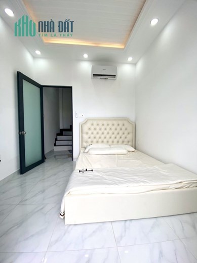 Chỉ hơn 2 tỷ có nhà 3 Tầng Hẻm 3m Đường Phạm Văn Chiêu, Gò Vấp