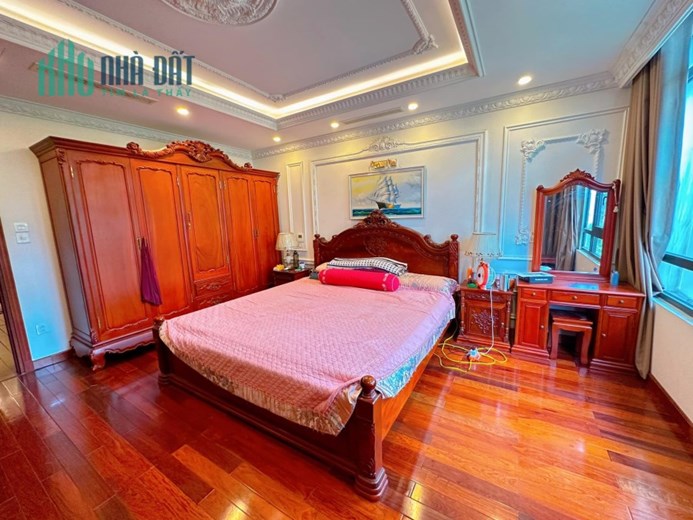 Bán nhà phố Hoàng Cầu, gara, ô tô tránh, nhà đẹp, ở vip, kd đỉnh, 55m, 5T, 12.2 tỷ