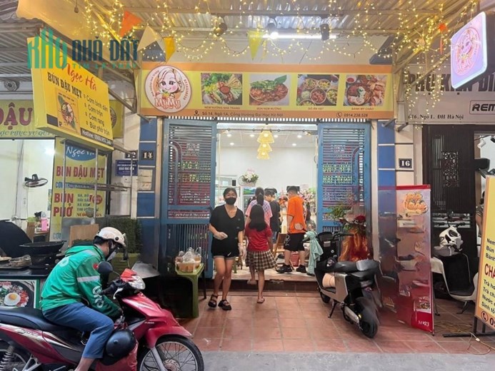 Sang nhượng quán bao gồm toàn bộ đồ dùng trong quán Nhận quán vào bán hàng luôn