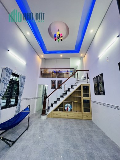 Nhà ngộp ngân hàng, bán nhà lầu mới đẹp, đường 6m chỉ 1ty6