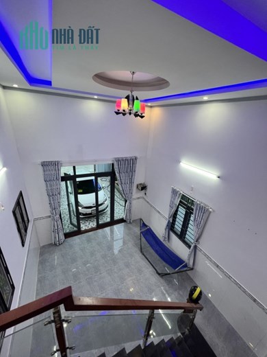 Nhà ngộp ngân hàng, bán nhà lầu mới đẹp, đường 6m chỉ 1ty6