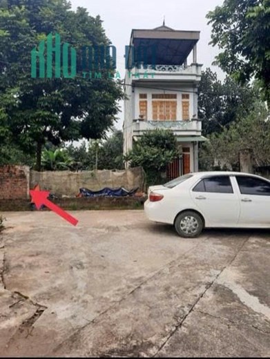 Lô đất 125m mặt tiền gần 5m vuông vắn Đất phun đất ở tại thôn 2 tân xã 
Đường thông ,ô tô tận đất
