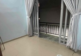 🔥 Nhà Hẻm 1016 Âu Cơ, gần chợ Bà Quẹo, 2 tầng 4 phòng ngủ