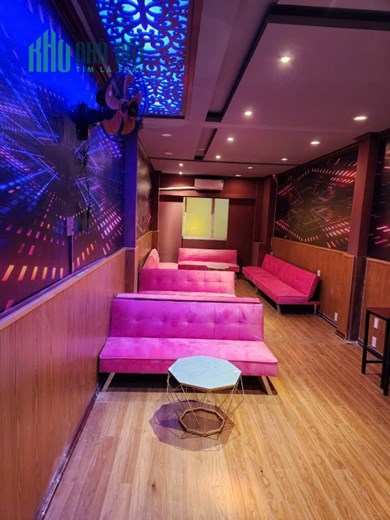 Mình cần sang cổ phần quán kelly bar 94 hàm nghi q1 Hoặc ai có nhu cầu sang luôn quán