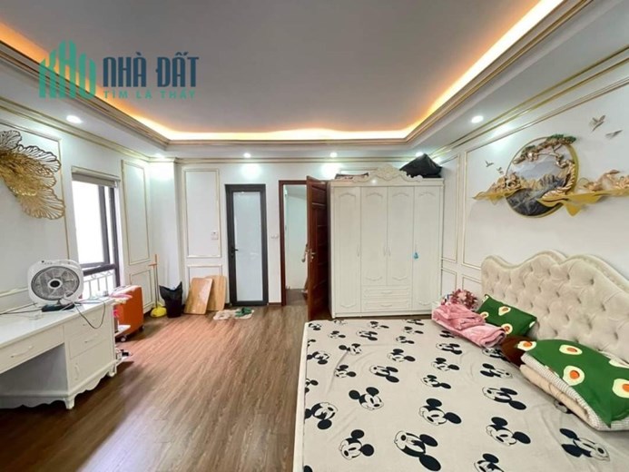 SIÊU PHẨM THANH XUÂN. Bán nhà Vũ Trọng Phụng. 40m2 x 6T. MT 5m. LÔ GÓC. Ô TÔ. GẦN PHỐ. Hơn 6 Tỷ.