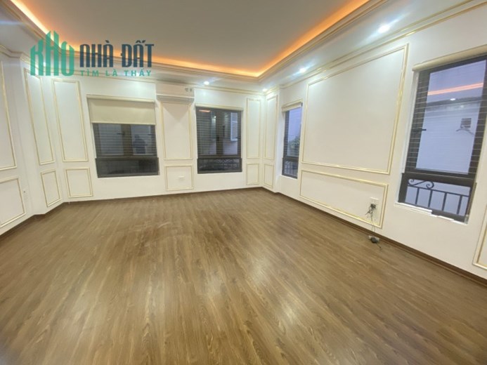 SIÊU PHẨM THANH XUÂN. Bán nhà Vũ Trọng Phụng. 40m2 x 6T. MT 5m. LÔ GÓC. Ô TÔ. GẦN PHỐ. Hơn 6 Tỷ.
