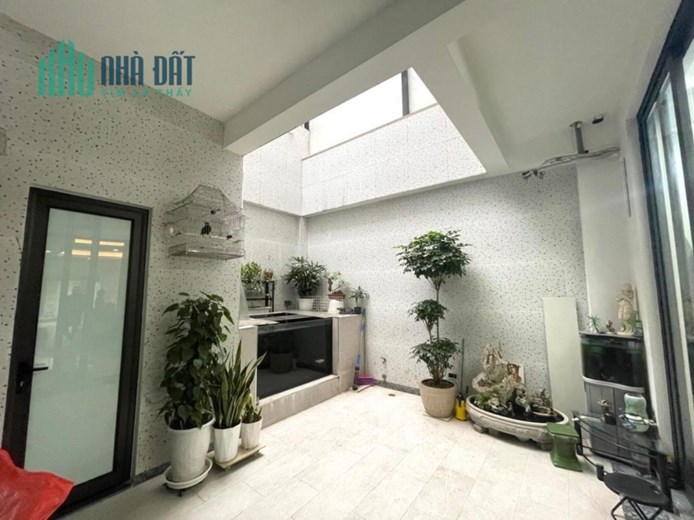 Bán LK KĐT Trung Văn Vinaconex 3, N.Từ Liêm. DT 70m2. MT 5m hoàn thiện. Giá 14 tỷ. LH: 0964 769 634