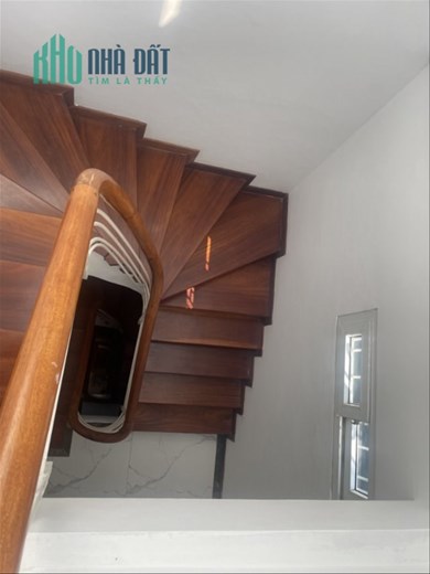 BÁN NHÀ MẶT PHỐ ĐÊ LA THÀNH, 32M2, 5 TẦNG, MT 5M, 3 NGỦ, GIÁ 6.3 TỶ, LÔ GÓC, Ô TÔ 10M,