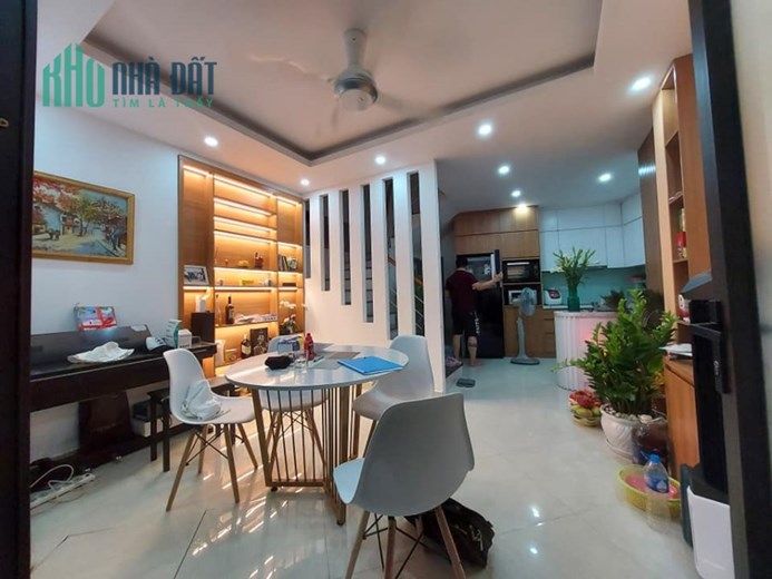 Văn Quán Hà Đông, nhà đẹp ở luôn, ô tô đỗ cửa, 30m2, 4.85 tỷ