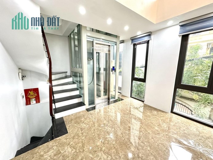 BÁN NHÀ XUÂN LA, TÂY HỒ, THANG MÁY, 38M2, 5 TẦNG, MẶT TIỀN 5.7M, 7 TỶ.