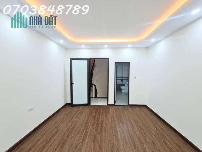 Nhà cầu bươu gần phố 2 thoáng gần ngay ô tô tiện ích vô vàn 36m2 4 tầng