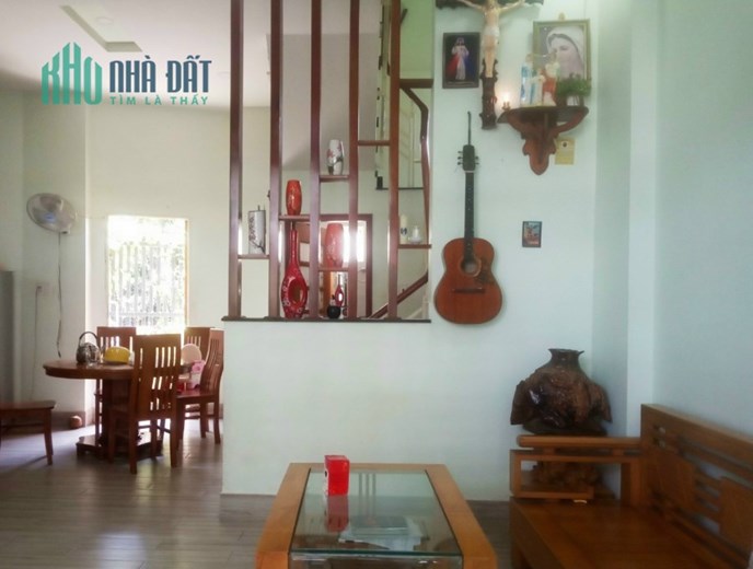 Nhà đẹp Q12, Đường nhựa 7m, nhà tâm huyết có gara ô tô, chỉ hơn 5 tỷ