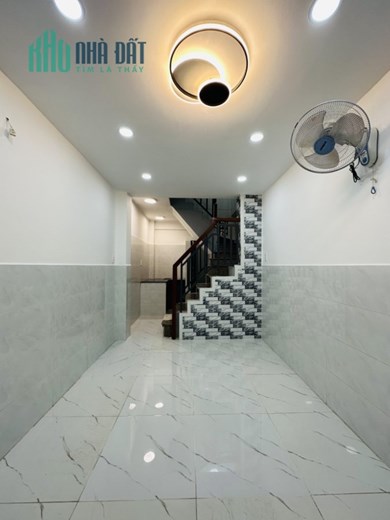Ngay Hậu Giang Q6 5 tầng BTCT hẻm thông gần mặt tiền chỉ 3 tỷ 1