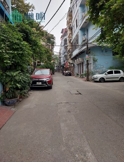 BÁN NHÀ PHỐ TÔN ĐỨC THẮNG: GẦN 40M2 x 5 TẦNG, Ô TÔ VÀO NHÀ, NGÕ THÔNG KINH DOANH, CHỈ 7.85 TỶ