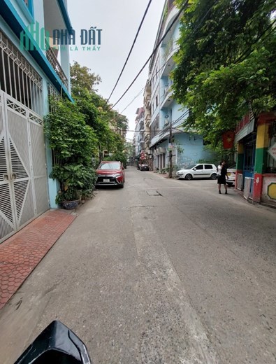 HƠN 7 TỶ - Ô TÔ VÀO NHÀ –LÕI QUẬN ĐỐNG ĐA, 43M2 x 5 TẦNG MỚI ĐẸP, LÔ GÓC 2 THOÁNG, NGÕ THÔNG KINH