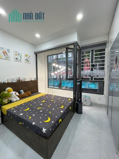 Nhà Võ Văn Tần, Quận 3. 40m2, nhà đẹp. Chỉ 6 tyr5. Hẻm to