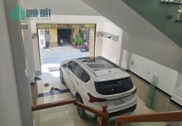 Nhà chất như nước cất- KDC Center Home Reverside Kha Vạn Cân - Gara xe hơi