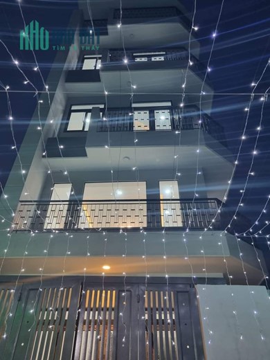 Bán nhà Lê Đức Thọ Phường 13 Gò Vấp 6 x 17.5m - thang máy - xe hoi  trong nhà