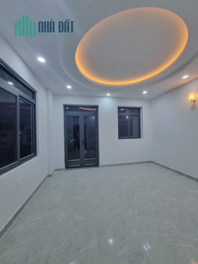 Bán nhà Lê Đức Thọ Phường 13 Gò Vấp 6 x 17.5m - thang máy - xe hoi  trong nhà